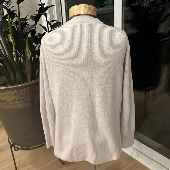 EUC Lululemon merino wool ribbed crew neck sweater - Picture 10 of 12